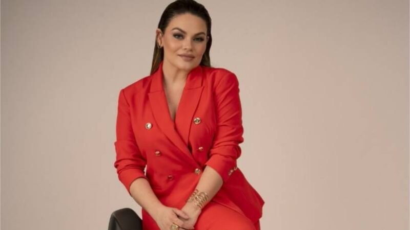 Consultora de imagem e estilo compartilha dicas em live gratuita