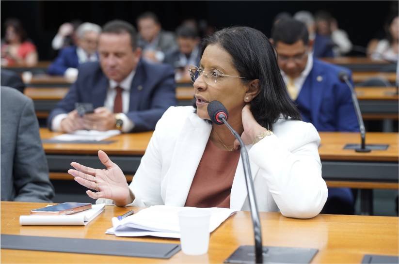 Gisela é reconduzida à CCJ e consolida protagonismo no núcleo mais estratégico da Câmara