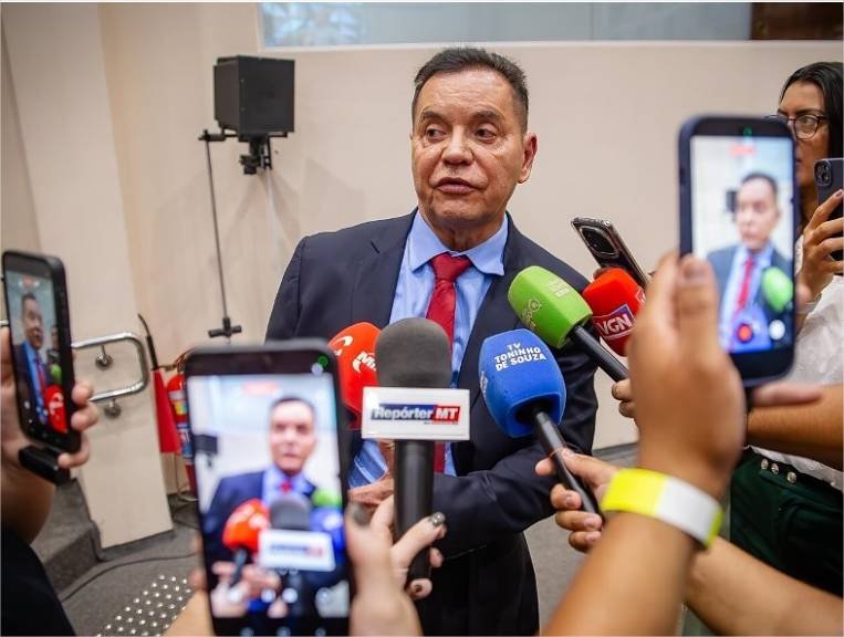 Botelho declara voto contra limite, mas defende fim da reeleição “eterna”