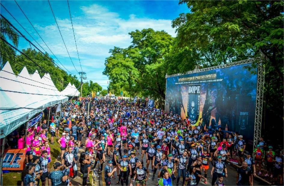 Polícia Militar entrega kits da 10ª edição da Corrida do Bope