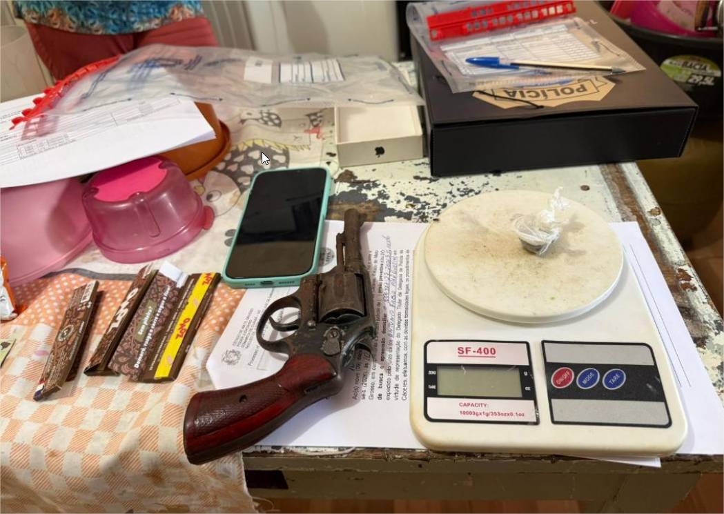 Polícia Civil prende jovem suspeito de tráfico de drogas em Cáceres