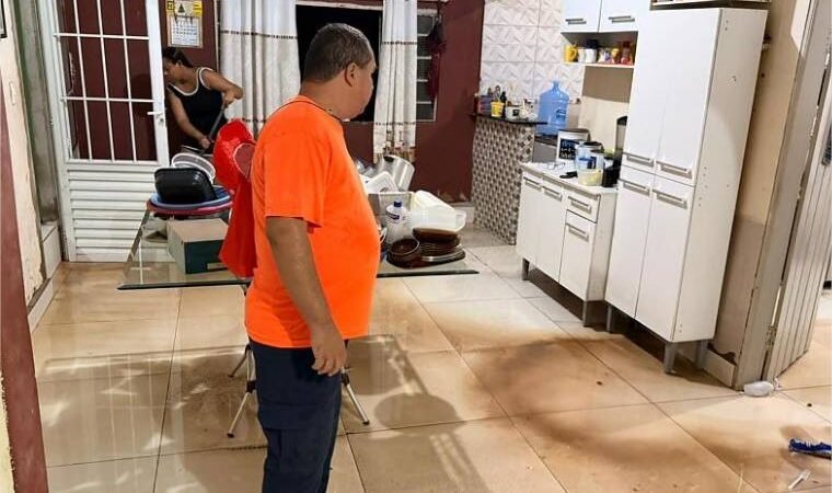 Cuiabá registra 100 mm de chuva em 24h e mais de 20 casas são atingidas; veja bairros