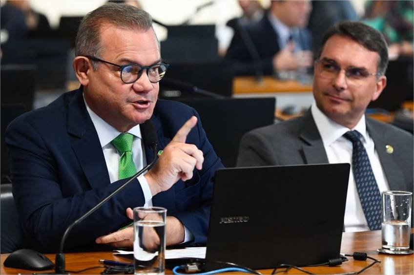 Flávio quer palanque em todos estados e WF é citado em MT