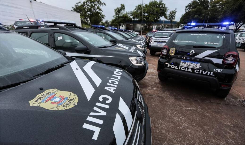 Polícia Civil cumpre 13 ordens judiciais contra facção criminosa no Médio-Norte de MT