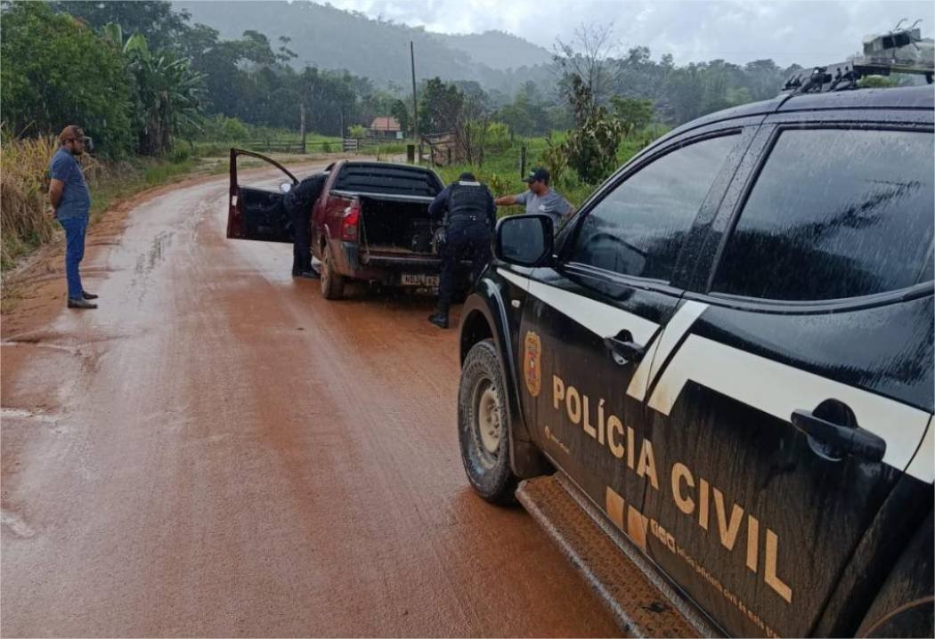 Polícia Civil apura denúncia e prende homem foragido da Justiça pelo crime de homicídio