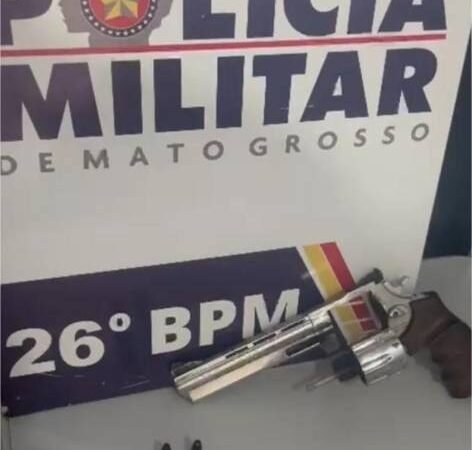 PM apreende revólver com oito munições e prende suspeito por porte ilegal