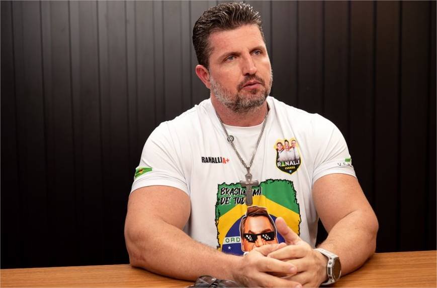 PL admite perder uma cadeira e mira em 3: “Mais pé no chão”