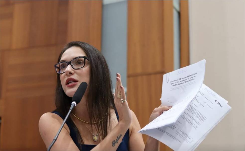 Janaina quer assumir vaga em CPI que investiga Secretaria de Saúde