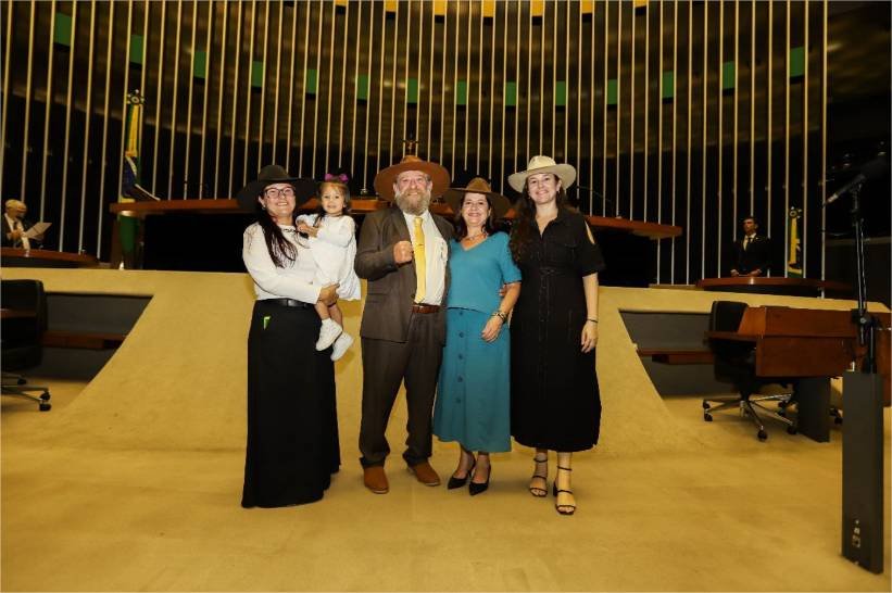 Nelson Barbudo destaca projetos apresentados em defesa das mulheres