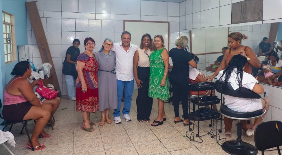 “Sem saúde não conseguimos ajudar ninguém”, alerta médico em palestra no Mês da Mulher