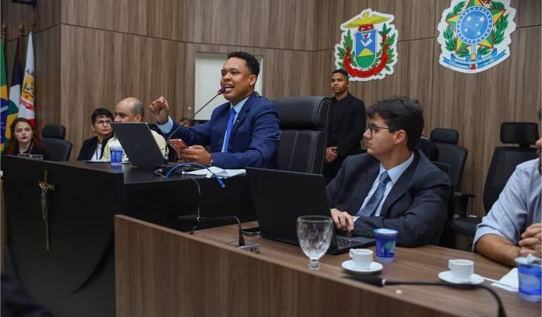 Audiência pública expõe crise no transporte coletivo de Várzea Grande com queixas de atrasos, superlotação e falhas na acessibilidade