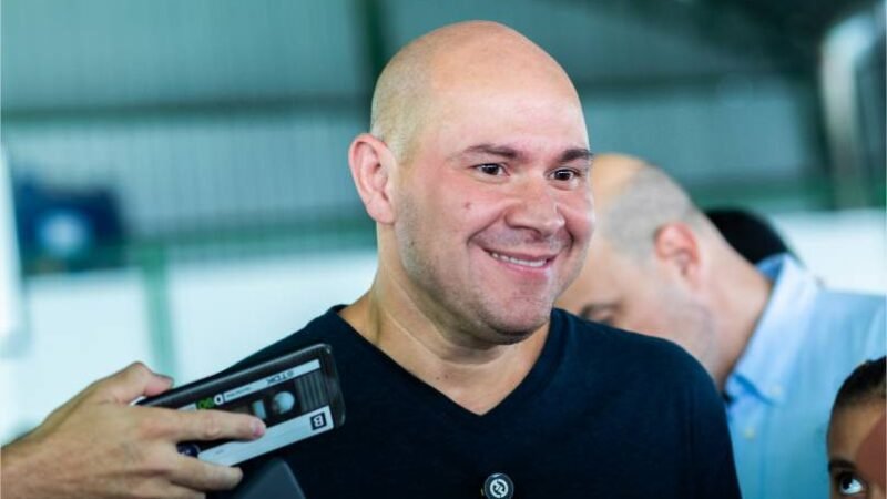 Abilio viaja aos EUA por três dias, mas Coronel Vânia não assume Prefeitura de Cuiabá