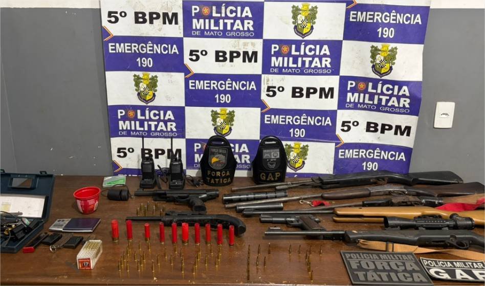 Polícia Militar apreende arsenal de armas e munições em zona rural de Rondonópolis
