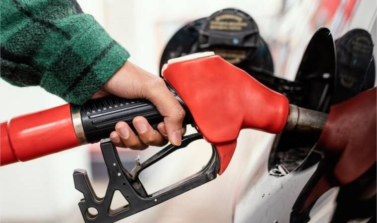 “Postos não são responsáveis pela alta dos combustíveis”, afirma presidente do Sindipetróleo