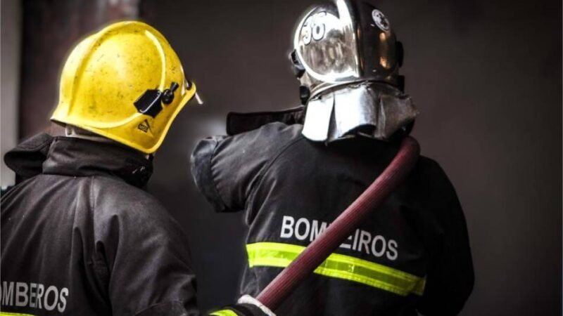 Corpo de Bombeiros combate princípio de incêndio em carreta na BR-163