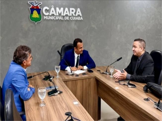 Comissão cobra informações sobre títulos de regularização fundiária parados em cartórios de Cuiabá