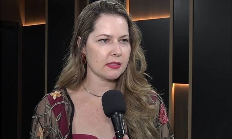 “A família é a primeira ponta de apoio para mulheres que sofrem violência doméstica”, afirma delegada