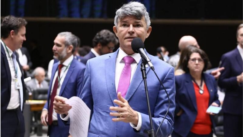 Medeiros cobra esclarecimentos sobre mortes ligadas ao Banco Master e rombo no INSS