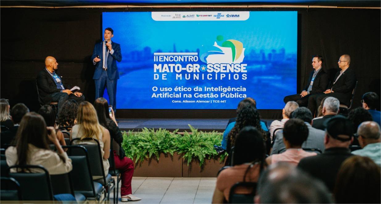 IA e fim dos lixões direcionam debates no primeiro dia de encontro municipalista