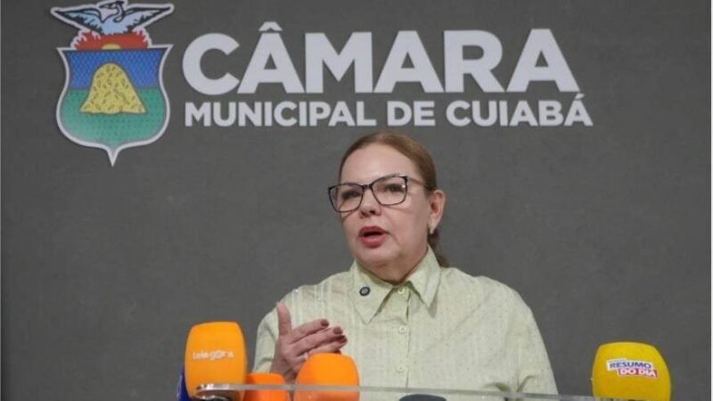 Paula Calil descarta mudar regimento da Câmara para disputar reeleição