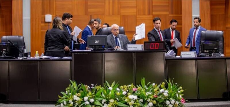 ALMT aprova 43 projetos e PDL sobre regularização fundiária segue para análise da CCJR