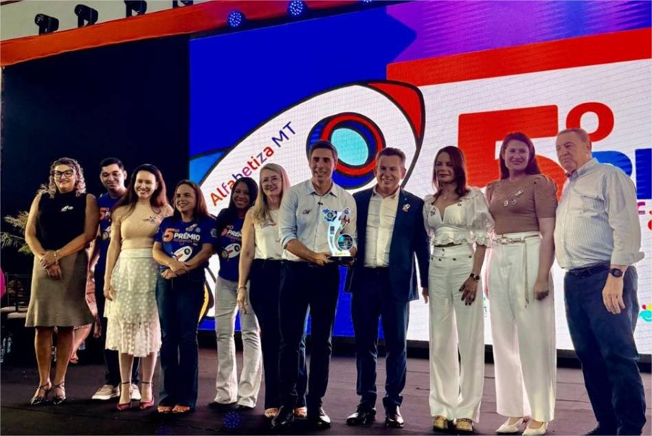 Governo de Mato Grosso premia 100 escolas públicas na 5ª edição do Prêmio Alfabetiza MT