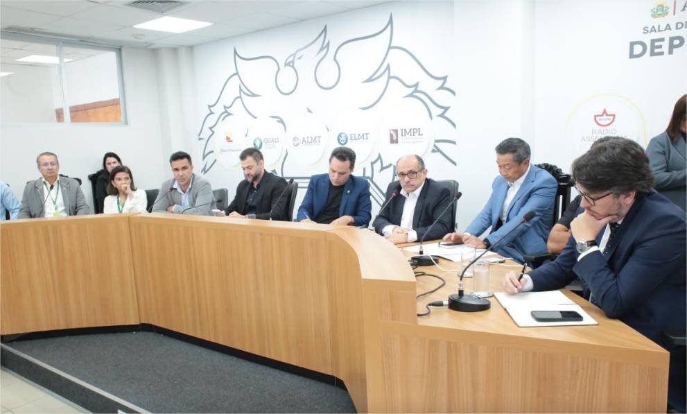 ALMT acompanha obras após alerta na usina de Colíder