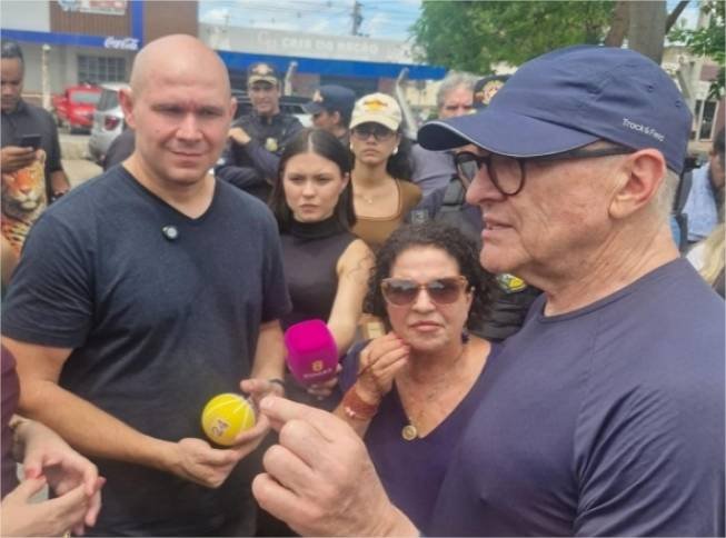 Baixinha acompanha prefeito e vice-governador em visita ao Pedra 90