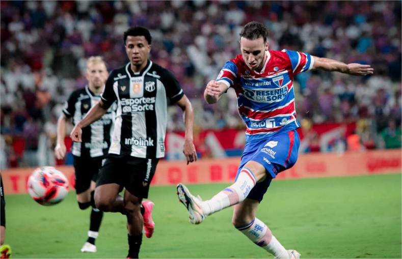 Com gols nos minutos finais, Fortaleza e Ceará empata no jogo de ida da decisão do Cearense