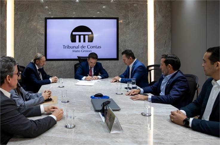 Governo de MT entrega contas ao TCE com seis anos seguidos de nota máxima em capacidade de pagamento e investimento