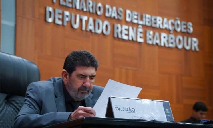 Dr. João quer usar educação em escolas de MT como arma para combater violência contra a mulher