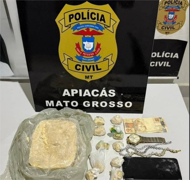 Polícia Civil prende mulher encontrada com drogas em casa monitorada por ser utilizada por facção