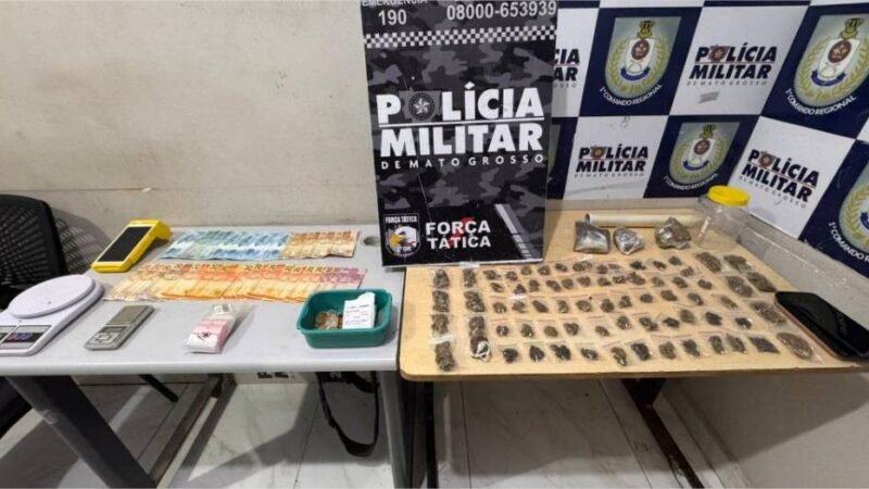 Força Tática prende três pessoas por tráfico de drogas, apreende entorpecentes e R$1,3 mil em dinheiro
