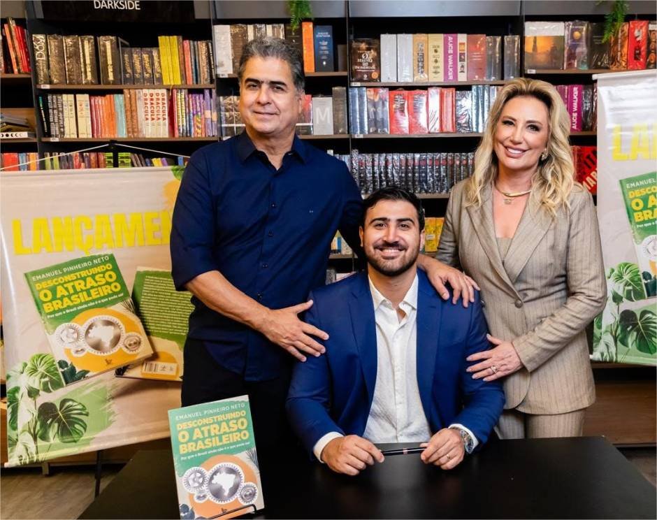 Livro do deputado Emanuelzinho quebra paradigma; evento retrata força política