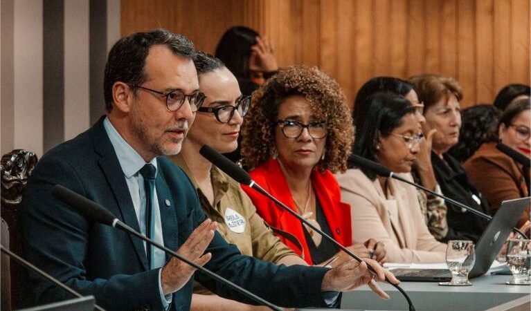 Lúdio destaca relatório da CST de Enfrentamento ao Feminicídio e cobra medidas do governo de MT