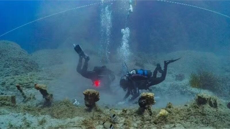 Peça rara de mármore é encontrada em naufrágio do século 19 na Grécia; fotos