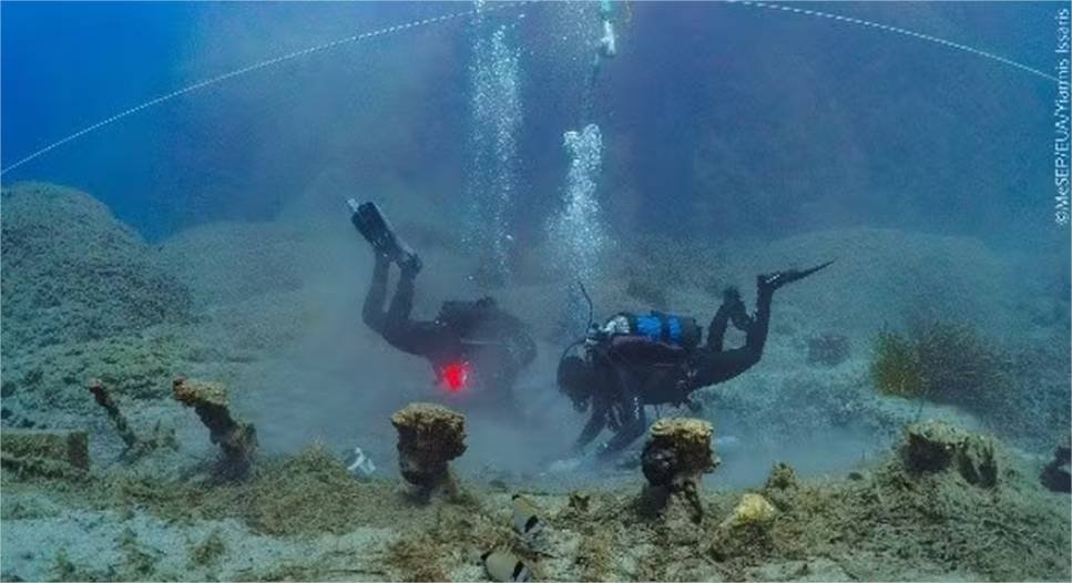 Peça rara de mármore é encontrada em naufrágio do século 19 na Grécia; fotos