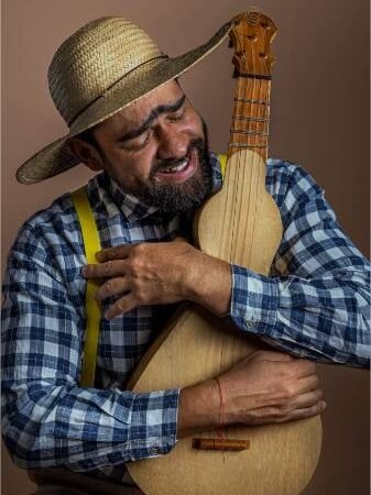 Thyago Mourão leva turnê de Xô Dito em show gratuito no Teatro Municipal de Tangará