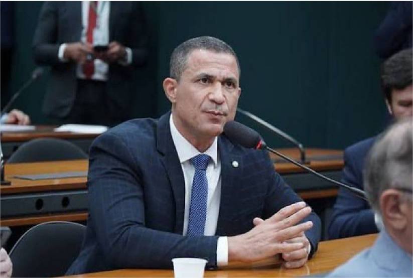 Coronel Assis critica voto de presos e decisão do TSE: “Gasto desnecessário”