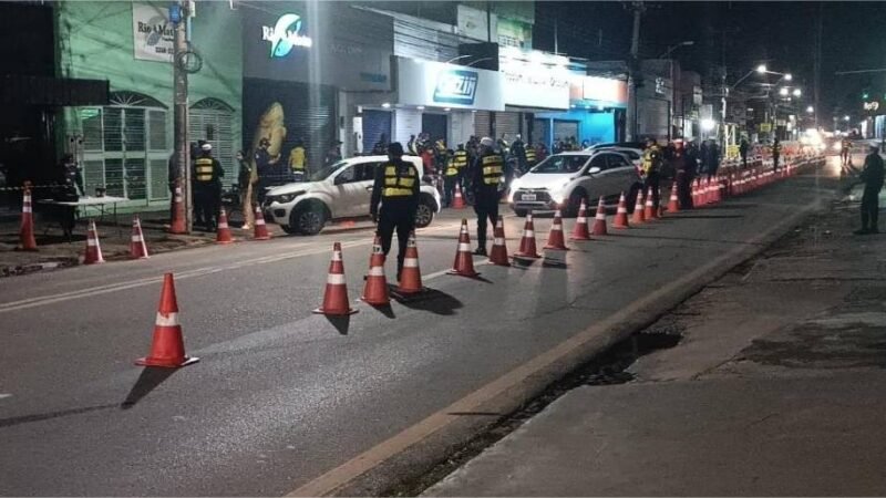 Operação Lei Seca intensifica fiscalização e encaminha oito pessoas à delegacia