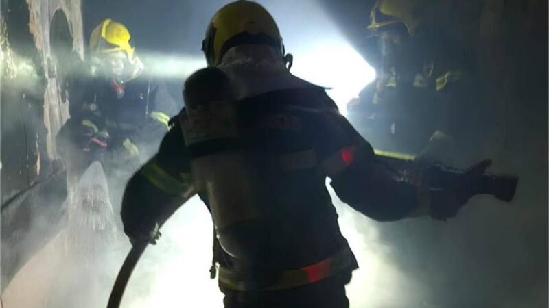 Corpo de Bombeiros combate incêndio em kitnet em Sinop