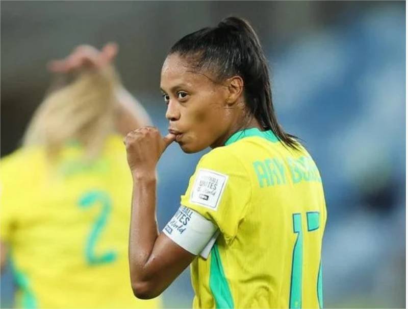 Seleção Feminina goleia a Coreia do Sul em sua estreia no Fifa Series