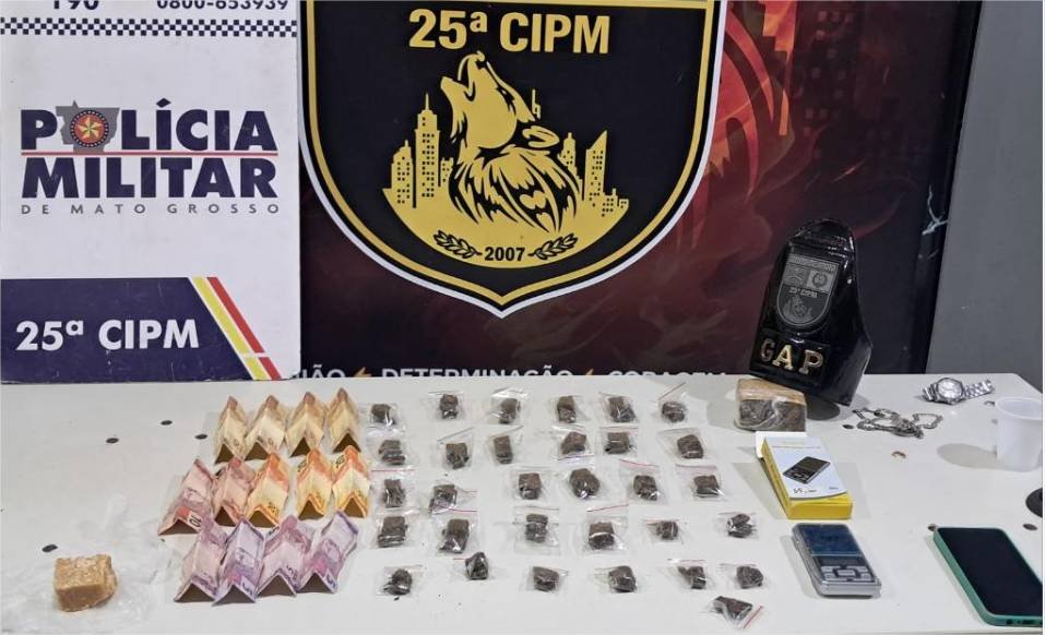 PM prende homem por tráfico de drogas e apreende 32 porções de maconha