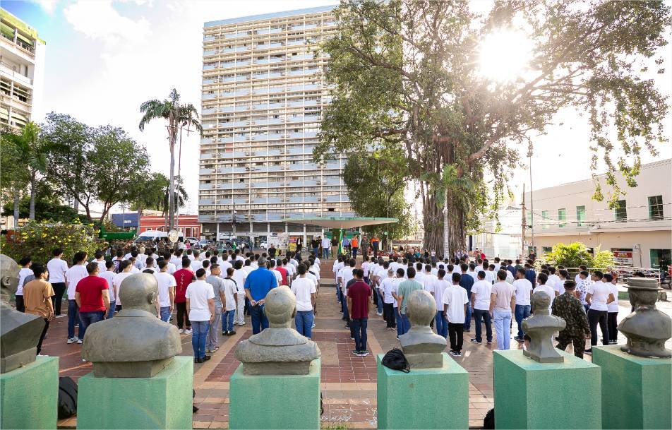 Juramento à bandeira e entrega certificados de dispensa militar ocorre nesta terça-feira (28)