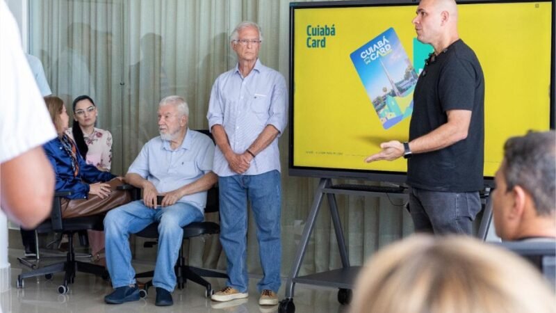 Prefeito lança Cuiabá Card para uso ilimitado do transporte público na capital