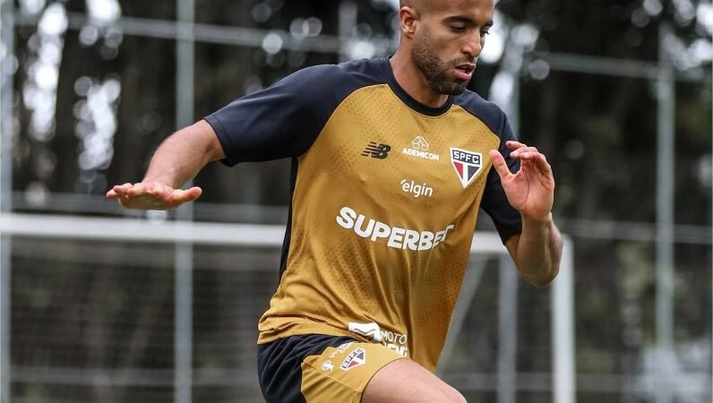 São Paulo projeta retorno de Lucas Moura, mas adia decisão sobre renovação