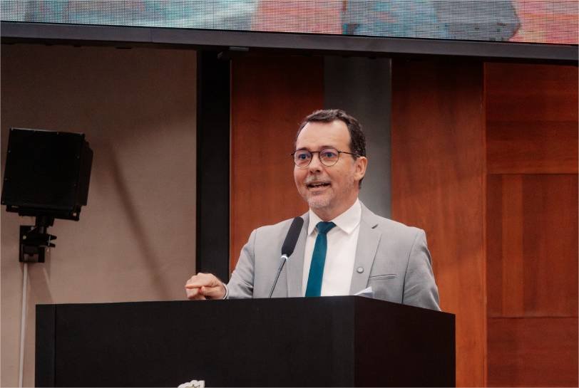 Lúdio cobra projetos e informações da Sinfra sobre ponte de concreto entre Pantanal de MT e de MS