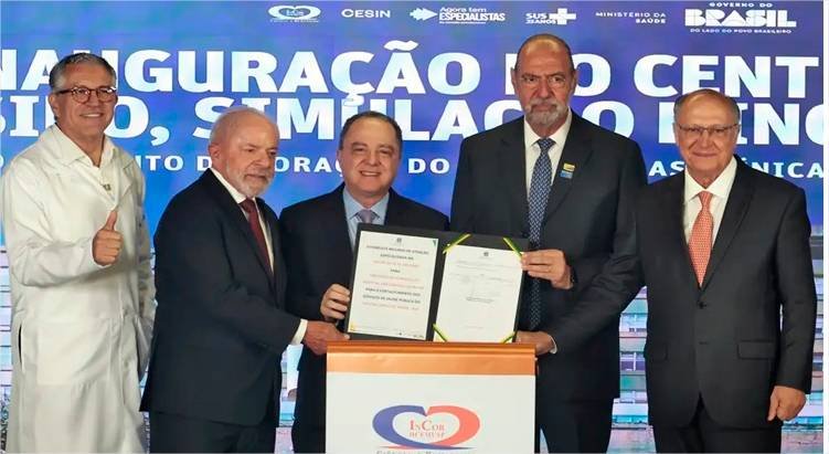 Lula sanciona lei do marco regulatório da vacina contra o câncer