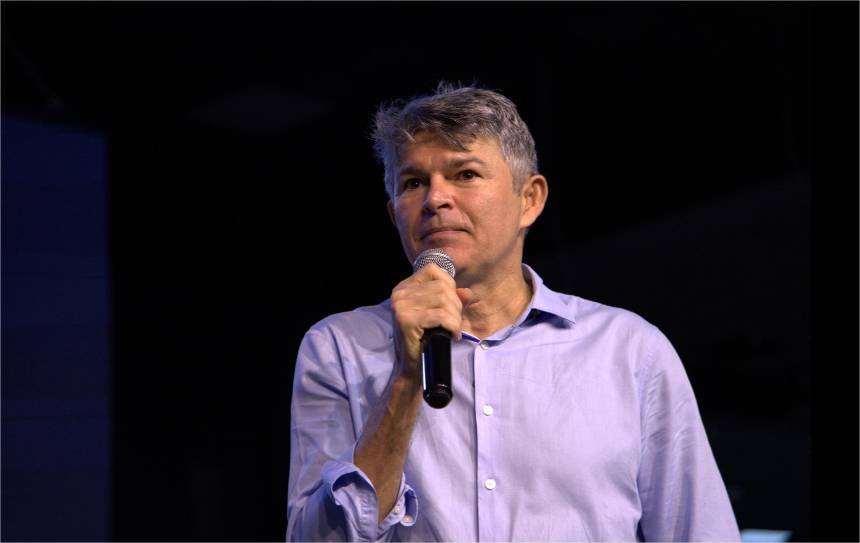 Medeiros pede bloqueio de valores pagos por Vorcaro à esposa de ministro Alexandre de Moraes