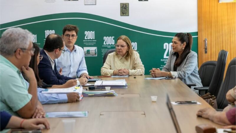 Cuiabá Regula debate saneamento e abastecimento de água na Câmara Municipal